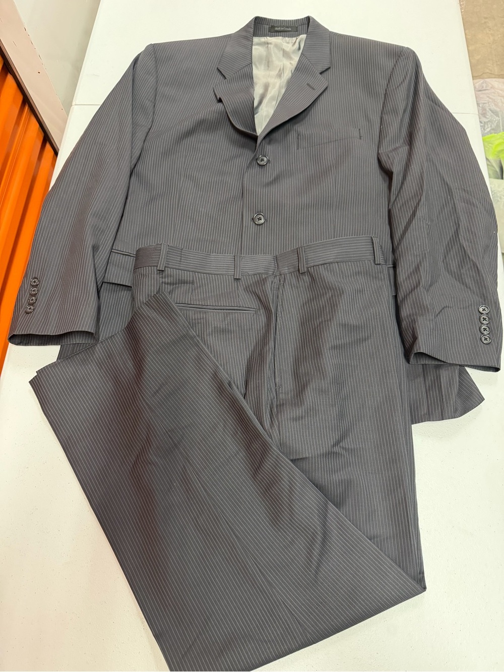 CALVIN KLEIN 42S 100% Wool Pinstripe 2-Piece Suit Made in Canada Macy’s